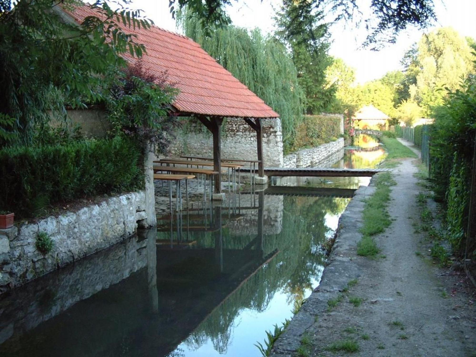 Chambres D'Hotes De Charme Au Pays Des Chateaux Avec Wi-Fi - Fr-1-590-333 Tavers Экстерьер фото